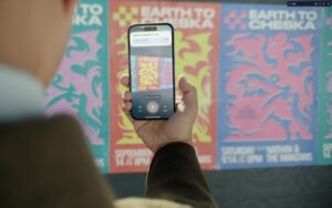 Read more about the article Make the Most of Visual Intelligence on the iPhone